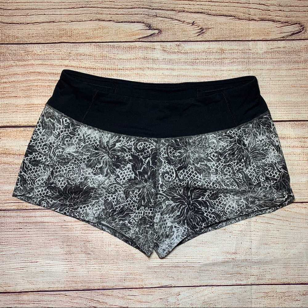Lululemon Shorts Size 8